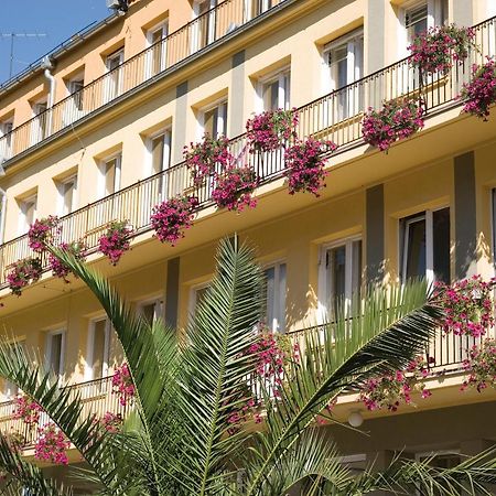 Aparthotel Dom Zdrojowy à Jelenia Góra Extérieur photo
