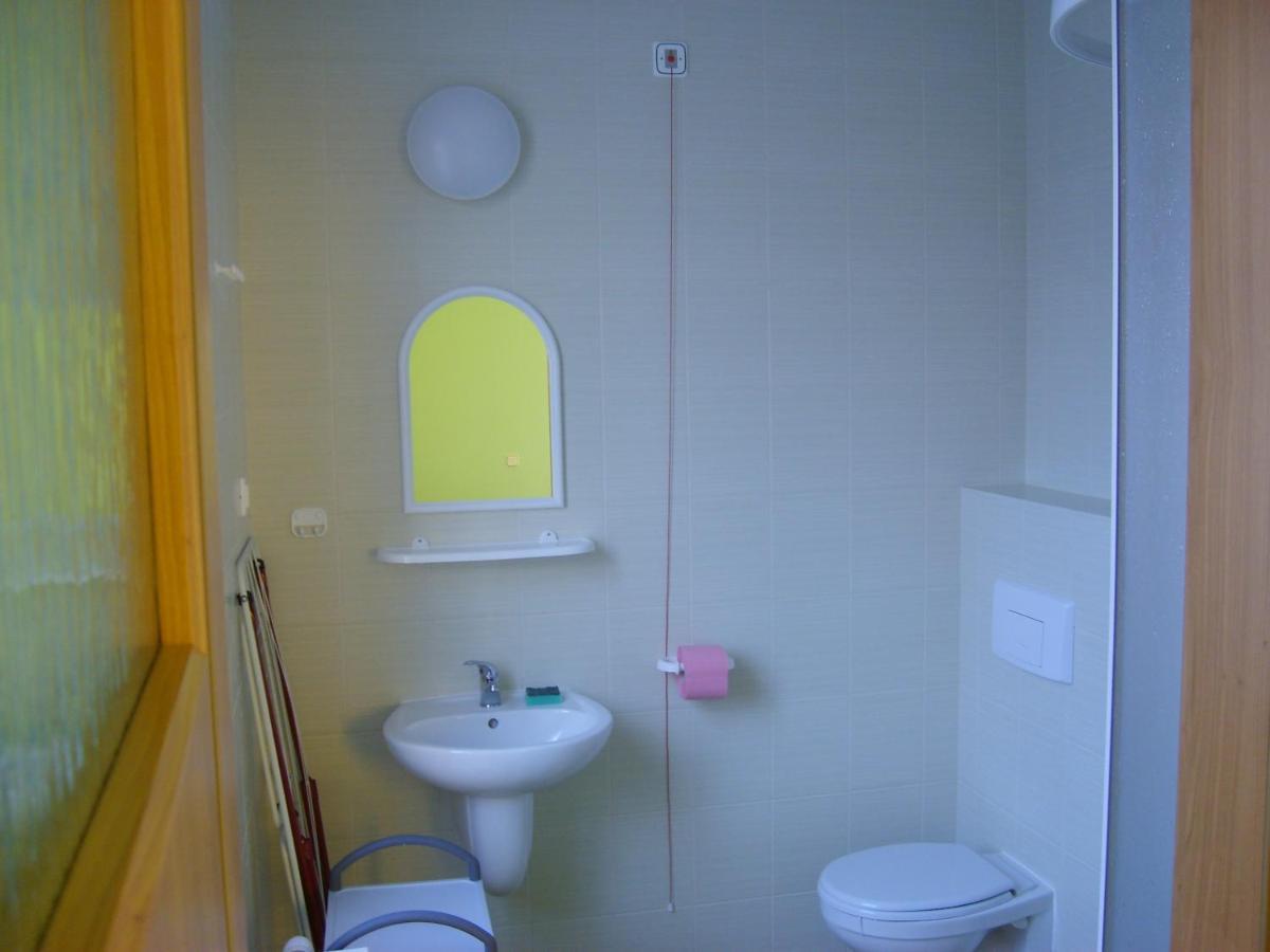 Aparthotel Dom Zdrojowy à Jelenia Góra Extérieur photo