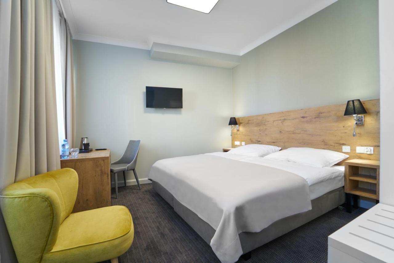 Aparthotel Dom Zdrojowy à Jelenia Góra Extérieur photo