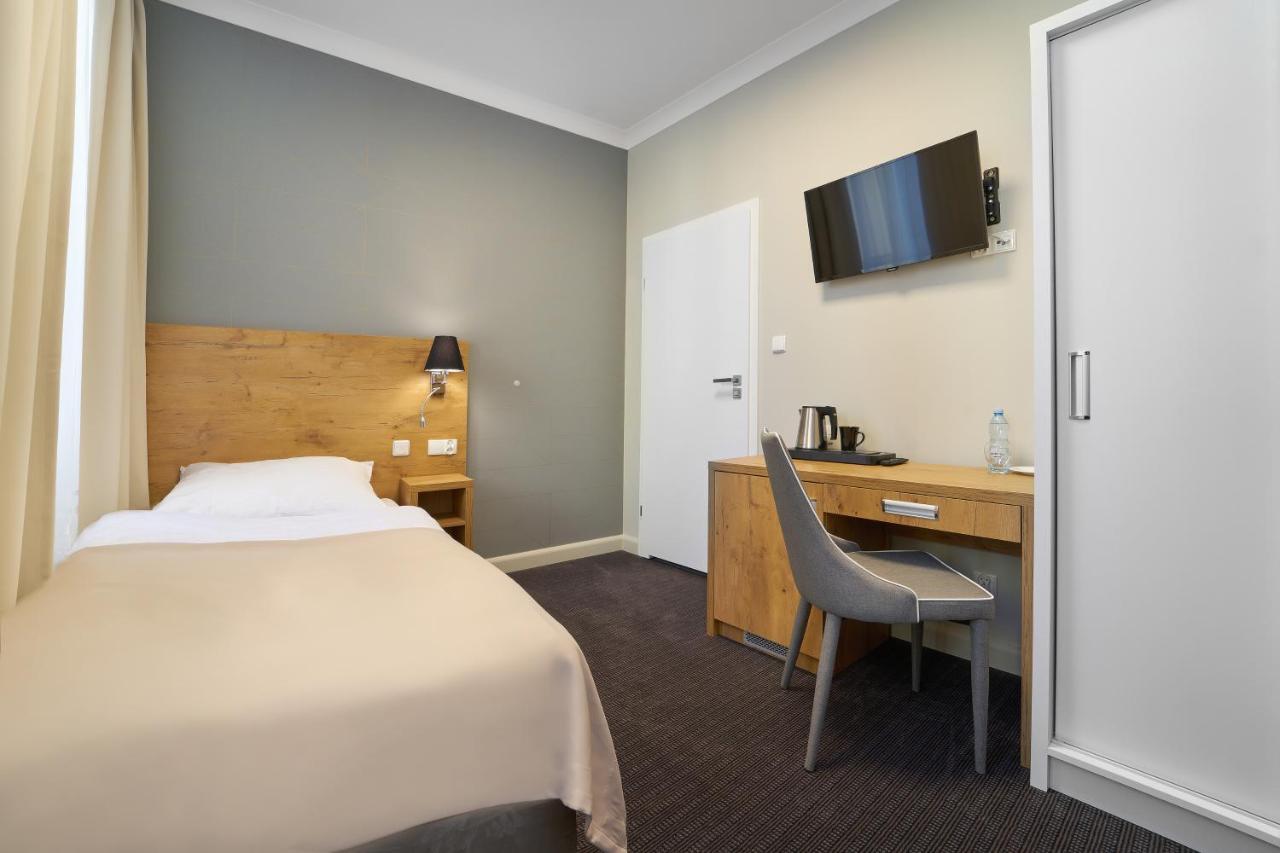 Aparthotel Dom Zdrojowy à Jelenia Góra Extérieur photo