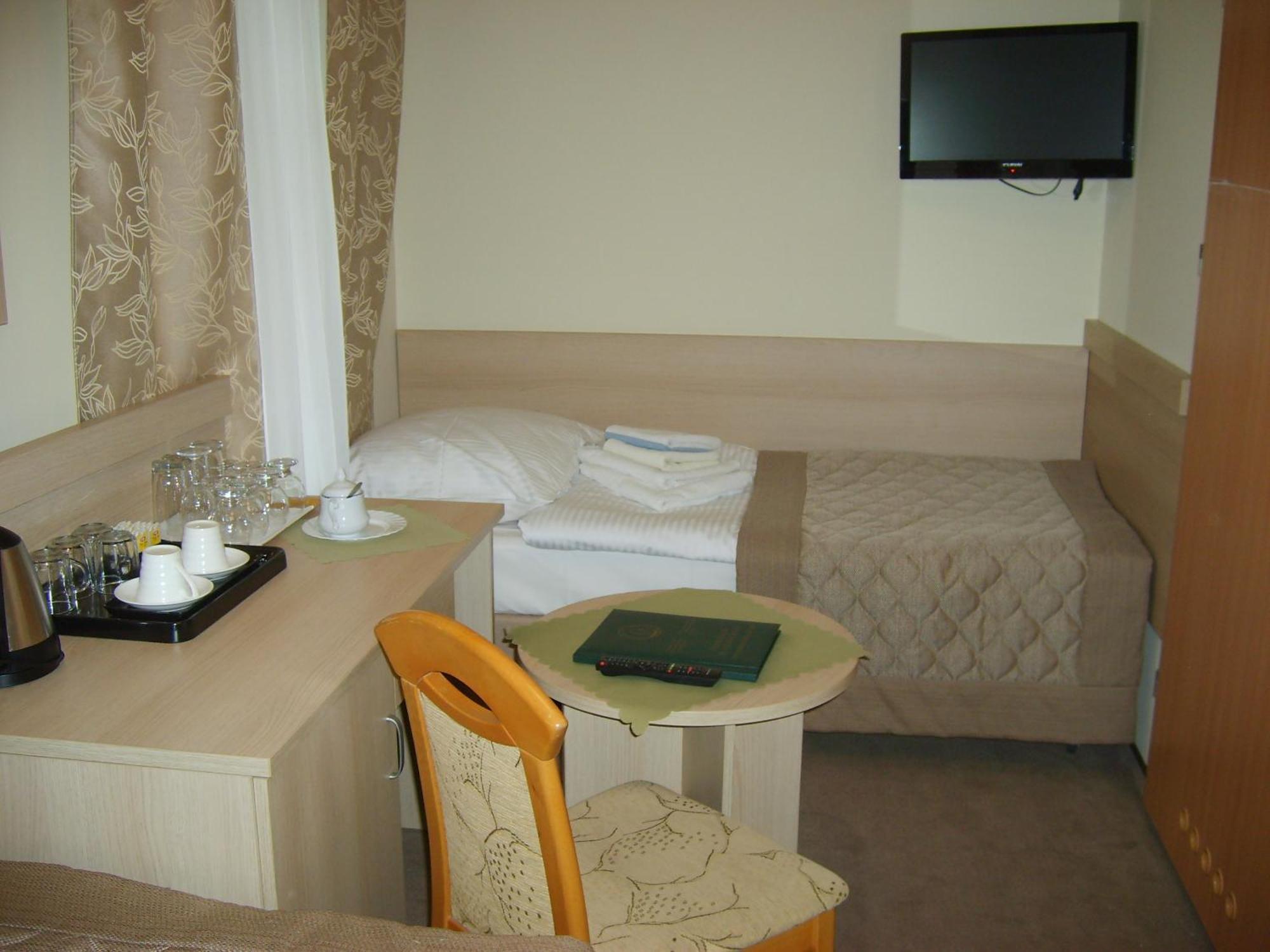 Aparthotel Dom Zdrojowy à Jelenia Góra Extérieur photo