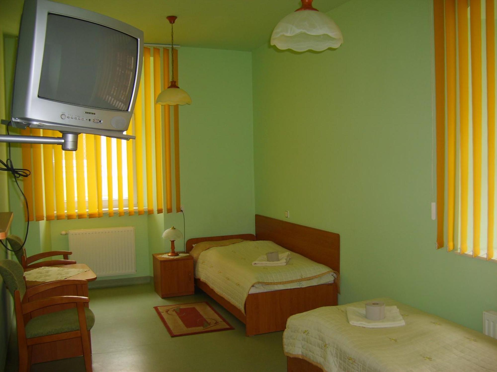 Aparthotel Dom Zdrojowy à Jelenia Góra Extérieur photo